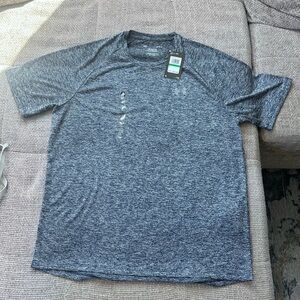 NWT, size L, men’s Under Armour tee